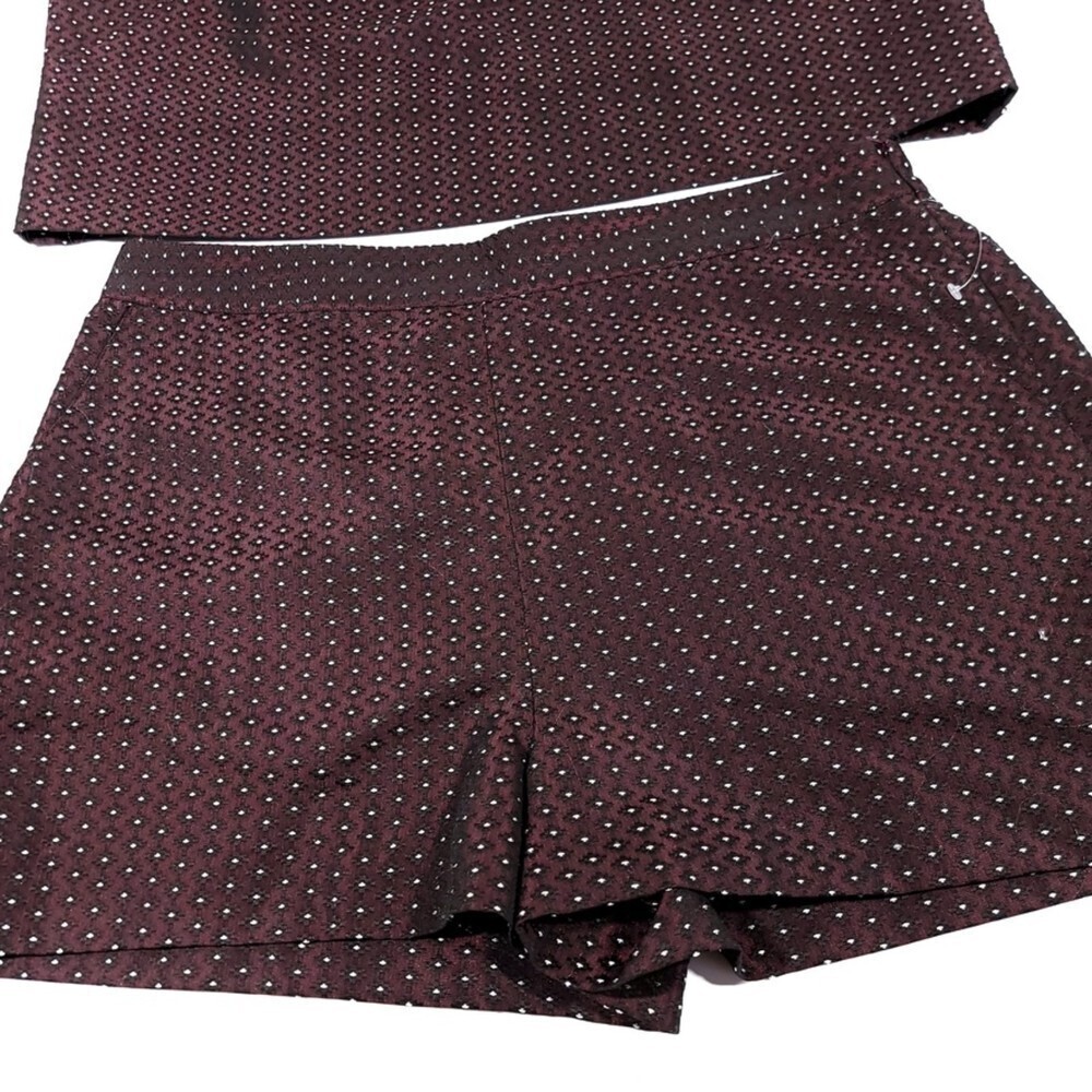 NWT Tildon Jacquard Crop Top and High Waisted Shorts Set in Burgundy Large - Picture 4 of 11